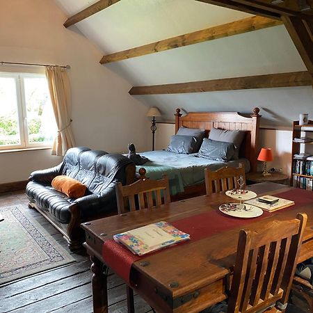 Spacious, Rustic Studio Space For 2 Persons Saint-Cyr-du-Bailleul Zewnętrze zdjęcie
